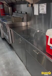 2002 Food Truck All-purpose Food Truck Stainless Steel Wall Covers Texas Diesel Engine for Sale