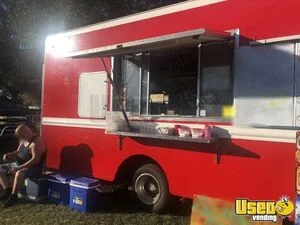 2002 Food Truck All-purpose Food Truck Upright Freezer Florida Gas Engine for Sale