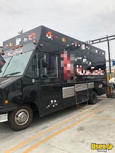 2002 Ford E-450 Catering Food Truck California Gas Engine for Sale