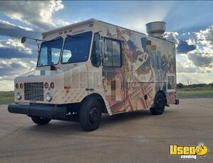 Well Equipped - 2002 Freightliner MT45 All-Purpose Food Truck for Sale in Texas!