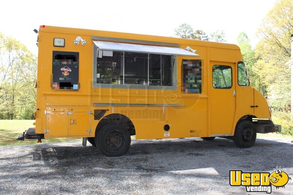 2002 Freightliner Mt55 All-purpose Food Truck North Carolina Diesel Engine for Sale