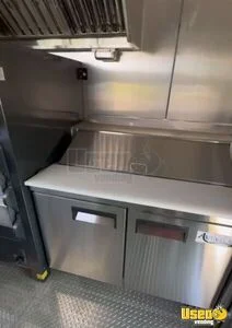 2002 Freightliner Pizza Food Truck Work Table Texas Diesel Engine for Sale