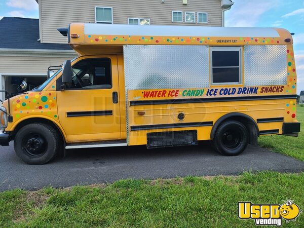 2002 Gmc Small School Bus Shaved Ice Truck Snowball Truck Delaware Gas Engine for Sale