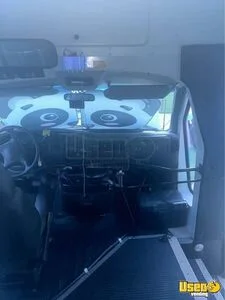 2002 Ice Cream Truck Triple Sink Texas Gas Engine for Sale