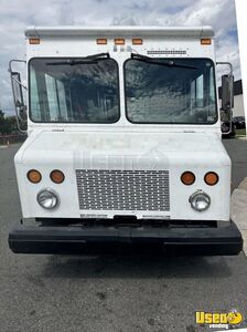 2002 Kitchen Food Truck All-purpose Food Truck Stainless Steel Wall Covers Virginia Diesel Engine for Sale
