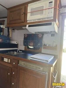 2002 Living Quarters Horse Trailer 10 South Carolina for Sale