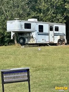 2002 Living Quarters Horse Trailer Restroom South Carolina for Sale