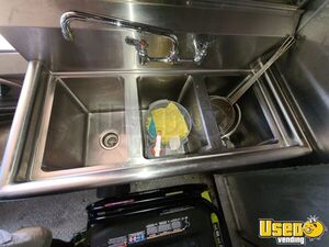 2002 Mt 45 Chassis All-purpose Food Truck Flatgrill Maryland Diesel Engine for Sale