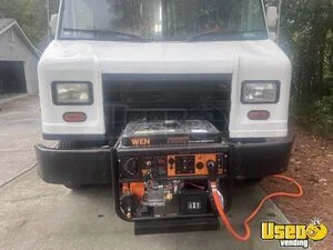 2002 Mt45 All-purpose Food Truck Stainless Steel Wall Covers Georgia Diesel Engine for Sale