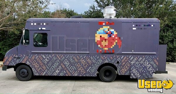 2002 Mt45 Chassis Step Van Kitchen Food Truck All-purpose Food Truck Florida Diesel Engine for Sale