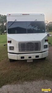 2002 Mt45 Chassis Stepvan Cabinets Texas Diesel Engine for Sale