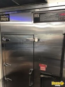 2002 Mt45 Chasssis Barbecue Food Truck Exterior Customer Counter Michigan Diesel Engine for Sale