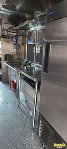 2002 Mt45 Kitchen Food Truck All-purpose Food Truck Exterior Customer Counter Nevada Diesel Engine for Sale