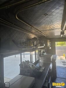 2002 Mt45 P1200 All-purpose Food Truck Exterior Lighting Maryland Diesel Engine for Sale