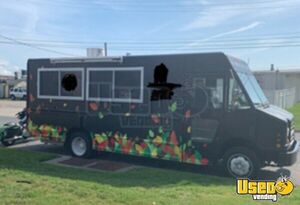 2002 Mt45 Step Van Kitchen Food Truck All-purpose Food Truck Virginia Diesel Engine for Sale