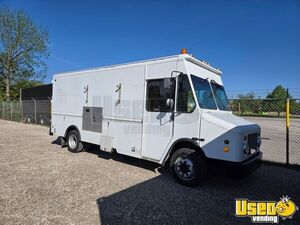 2002 Freightliner MT45 Aluminum Diesel 25' Stepvan - Road Worthy, 30,200 Original Miles for Sale in Ontario!