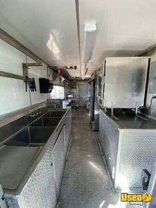 2002 Mt55 All-purpose Food Truck Exterior Customer Counter Texas Diesel Engine for Sale