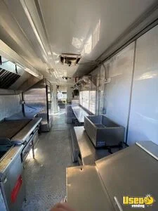 2002 Mt55 All-purpose Food Truck Propane Tank Texas Diesel Engine for Sale