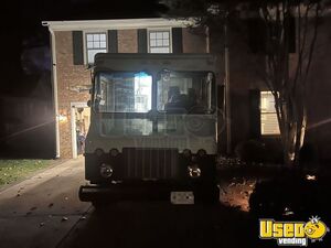 2002 N Line Walk-in Van All-purpose Food Truck Fire Extinguisher Maryland Diesel Engine for Sale