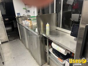 2002 N Line Walk-in Van All-purpose Food Truck Upright Freezer Maryland Diesel Engine for Sale