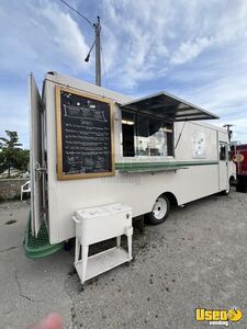 2002 P30 All-purpose Food Truck Wisconsin Diesel Engine for Sale