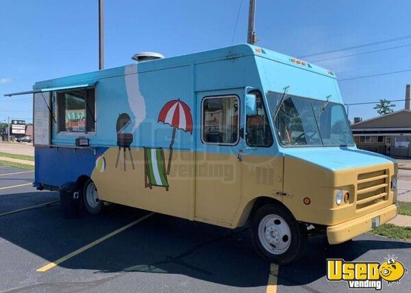 2002 P30 All-purpose Food Truck Wisconsin Diesel Engine for Sale