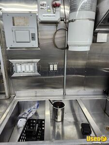 2002 P42 All-purpose Food Truck Chef Base Florida Diesel Engine for Sale
