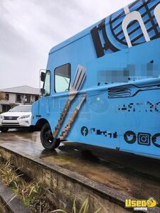 2002 P42 All-purpose Food Truck Concession Window Florida Diesel Engine for Sale