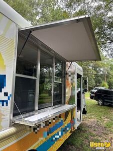 2002 P42 All-purpose Food Truck Concession Window Louisiana Gas Engine for Sale