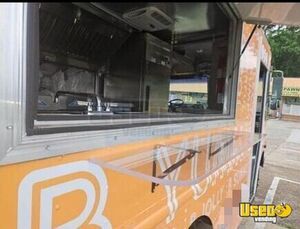 2002 P42 All-purpose Food Truck Exterior Customer Counter Georgia Diesel Engine for Sale