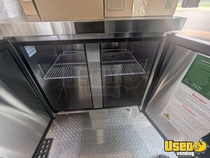 2002 P42 All-purpose Food Truck Refrigerator Virginia Diesel Engine for Sale