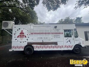 2002 P42 All-purpose Food Truck South Carolina Diesel Engine for Sale