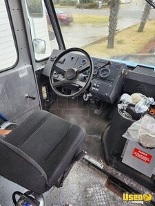2002 P42 All-purpose Food Truck Upright Freezer Florida Diesel Engine for Sale