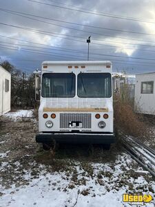2002 P42 Diesel All-purpose Food Truck Stainless Steel Wall Covers Illinois Diesel Engine for Sale