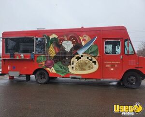 2002 P42 Kitchen Food Truck All-purpose Food Truck Montana Diesel Engine for Sale