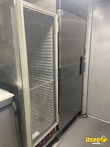 2002 P42 Kitchen Food Truck All-purpose Food Truck Prep Station Cooler Montana Diesel Engine for Sale