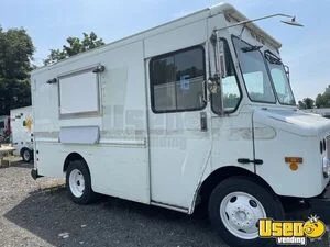 2002 P42 Kitchen Food Truck New Build Food Truck Awning Virginia Diesel Engine for Sale