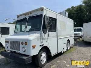 2002 P42 Kitchen Food Truck New Build Food Truck Exterior Customer Counter Virginia Diesel Engine for Sale
