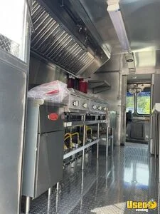 2002 P42 Kitchen Food Truck New Build Food Truck Prep Station Cooler Virginia Diesel Engine for Sale