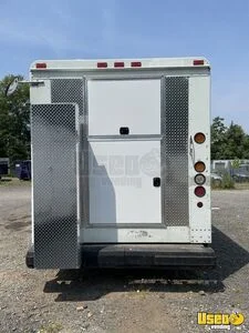 2002 P42 Kitchen Food Truck New Build Food Truck Reach-in Upright Cooler Virginia Diesel Engine for Sale