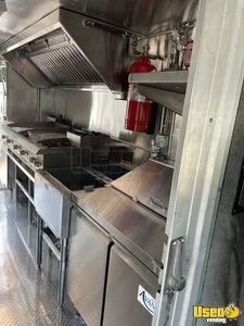2002 P42 Kitchen Food Truck New Build Food Truck Stovetop Virginia Diesel Engine for Sale