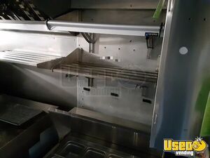 2002 P42 Pizza Food Truck Cabinets Maryland Diesel Engine for Sale
