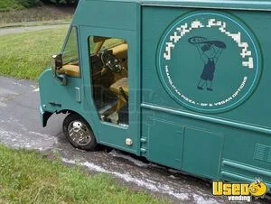 2002 P42 Pizza Food Truck Cabinets Pennsylvania Diesel Engine for Sale