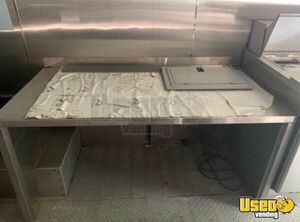 2002 P42 Step Van All-purpose Food Truck All-purpose Food Truck 18 Massachusetts Diesel Engine for Sale