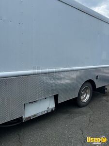 2002 P42 Step Van All-purpose Food Truck All-purpose Food Truck Upright Freezer Massachusetts Diesel Engine for Sale