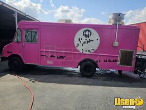2002 P42 Step Van Kitchen Food Truck All-purpose Food Truck Cabinets Texas Gas Engine for Sale