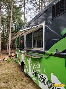 2002 P42 Step Van Kitchen Food Truck All-purpose Food Truck Concession Window Maine Diesel Engine for Sale