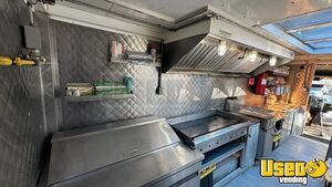 2002 P42 Step Van Kitchen Food Truck All-purpose Food Truck Exterior Customer Counter New Jersey Diesel Engine for Sale
