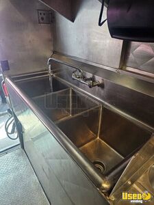 2002 P42 Step Van Kitchen Food Truck All-purpose Food Truck Gas Engine Texas Gas Engine for Sale