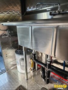 2002 P42 Step Van Kitchen Food Truck All-purpose Food Truck Microwave California Gas Engine for Sale